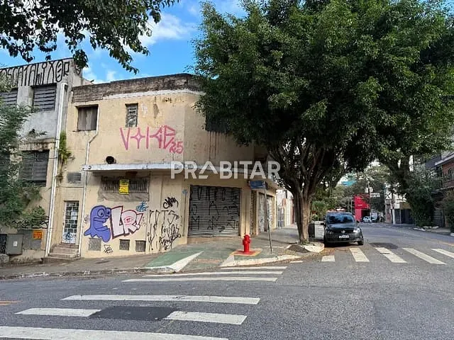 Loja com 726m², para alugar, no bairro Vila Ipojuca em São Paulo