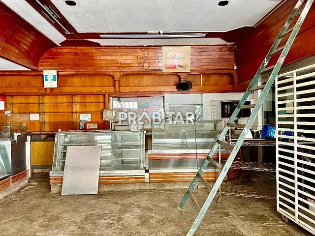 Loja com 726m², para alugar, no bairro Vila Ipojuca em São Paulo