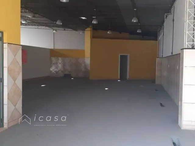 Loja com 320m², à venda, no bairro Vila São João em Caçapava