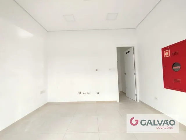 Loja para alugar, no bairro Centro em Curitiba