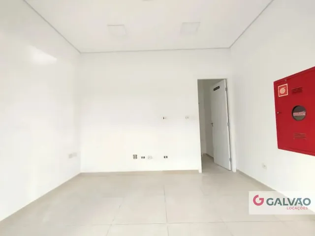 Loja para alugar, no bairro Centro em Curitiba