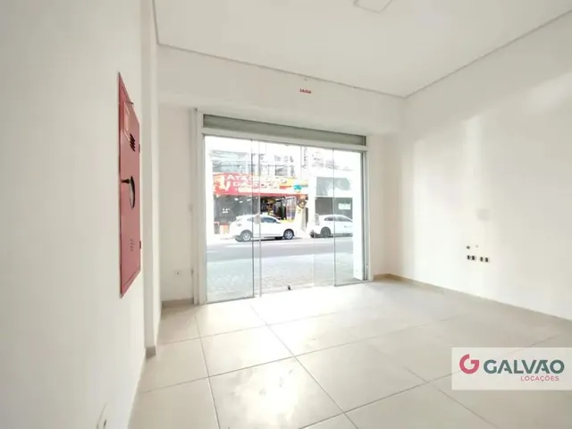 Loja para alugar, no bairro Centro em Curitiba