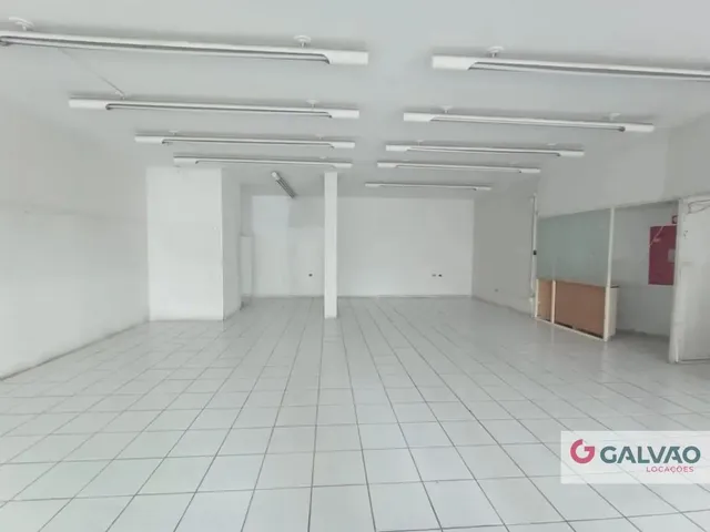 Loja para alugar, no bairro Juvevê em Curitiba
