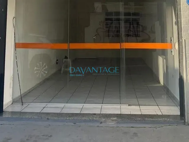 Loja com 45m², para alugar, no bairro Campo Belo em São Paulo