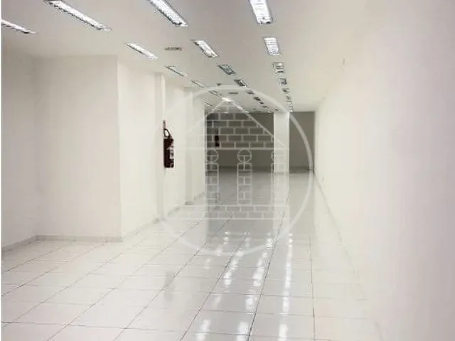 Loja com 140m², para alugar, no bairro Santo Amaro em São Paulo