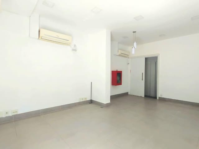 Foto do Loja - Loja comercial para alugar - Fonseca - Niterói/RJ | SelfSpin