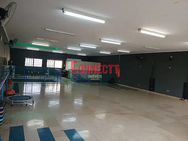 Loja com 250m², à venda, no bairro Parque Anhanguera em Ribeirão Preto