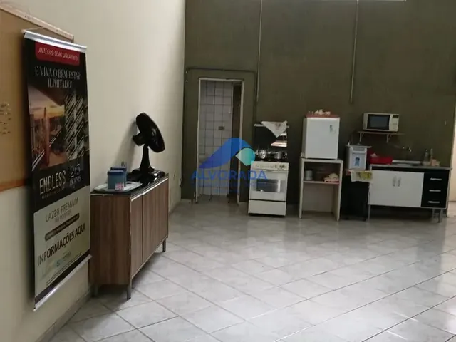 Loja com 200m², à venda ou para alugar, no bairro Centro em Jacareí