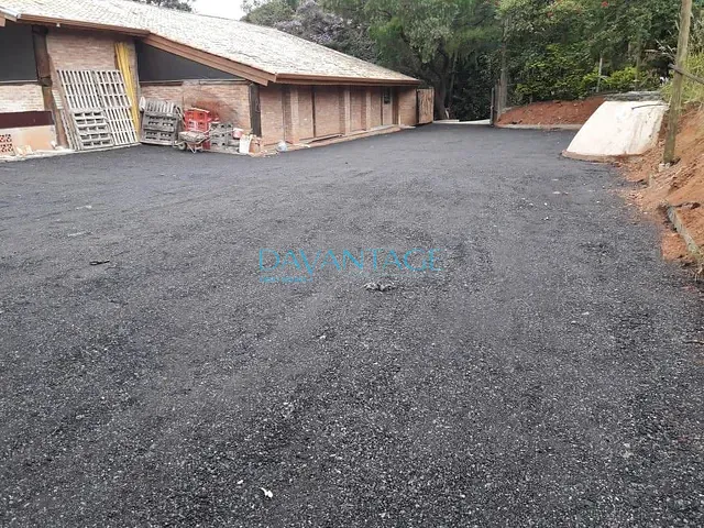 Loja com 2350m², à venda, no bairro Caixa D´Água em Vinhedo