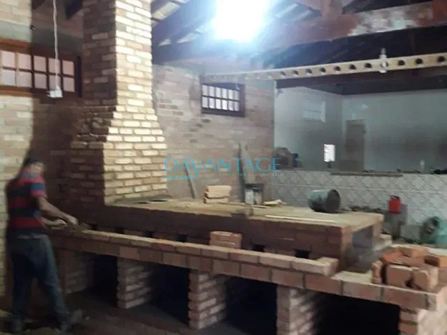 Loja com 2350m², à venda, no bairro Caixa D´Água em Vinhedo