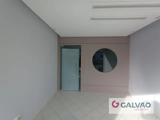 Loja para alugar, no bairro Hugo Lange em Curitiba