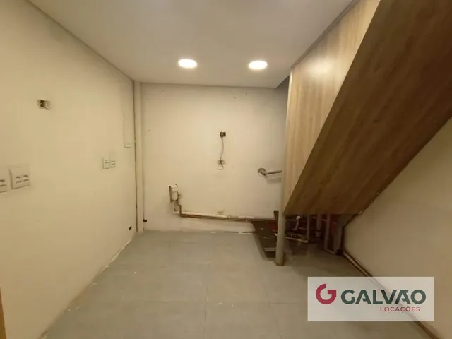 Loja para alugar, no bairro Centro em Curitiba