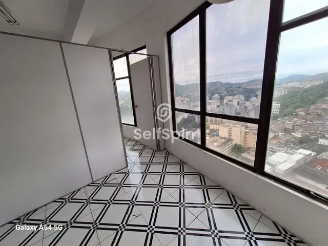 Sala para alugar, no bairro Centro em Niterói