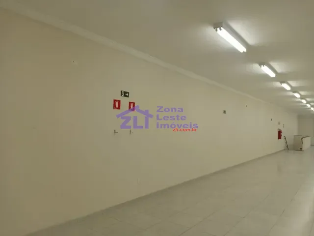 Loja com 210m², para alugar, no bairro Vila Formosa em São Paulo