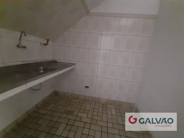 Loja para alugar, no bairro Guabirotuba em Curitiba