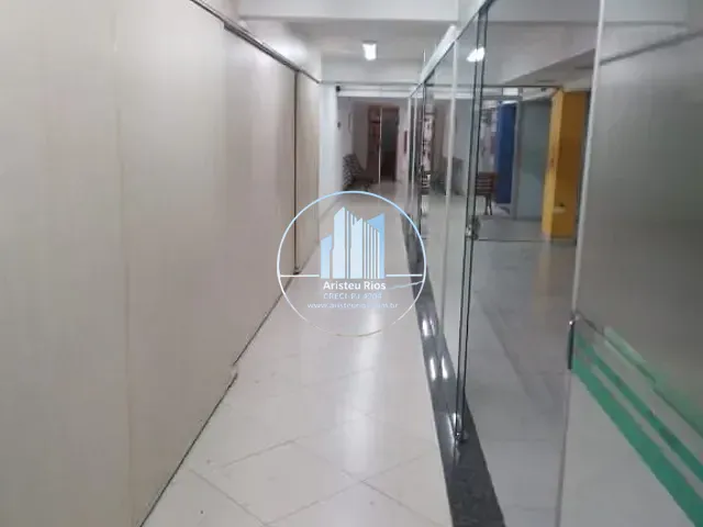 Loja com 200m², para alugar, no bairro Centro em Pouso Alegre