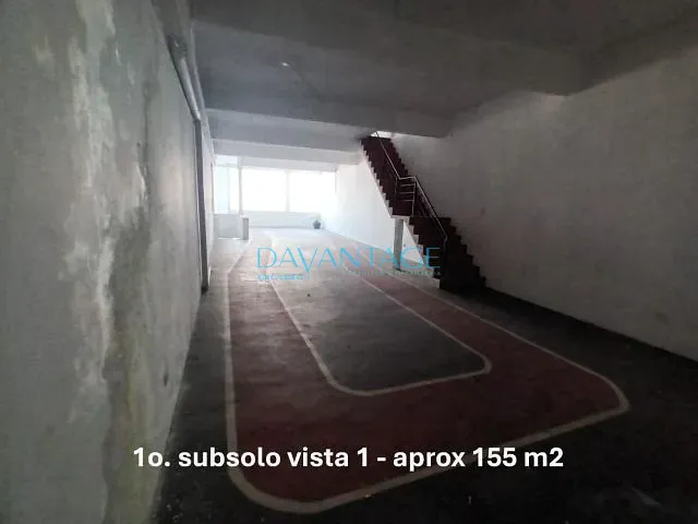 Loja com 496m², para alugar, no bairro Sumarezinho em São Paulo