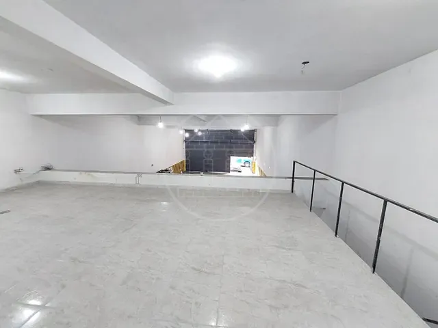 Loja com 230m², para alugar, no bairro Jardim Santa Bárbara em São Paulo