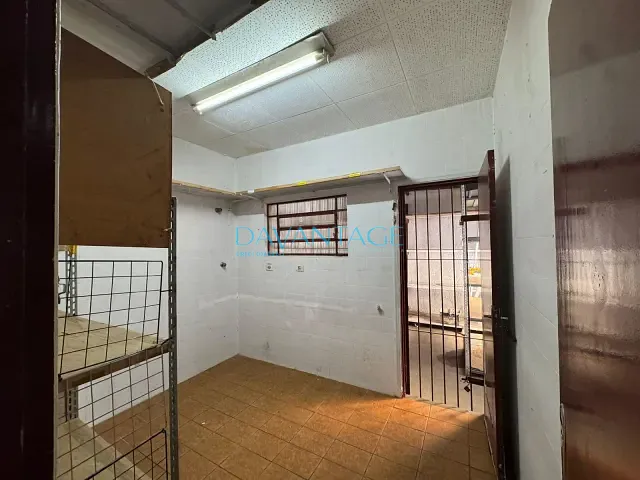 Loja com 188m², para alugar, no bairro Lapa em São Paulo