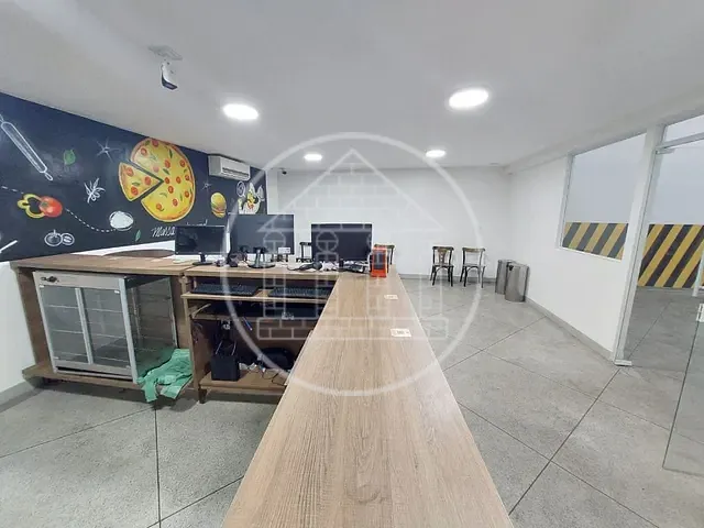 Loja com 230m², para alugar, no bairro Jardim Santa Bárbara em São Paulo