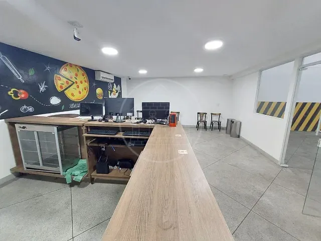Loja com 230m², para alugar, no bairro Jardim Santa Bárbara em São Paulo