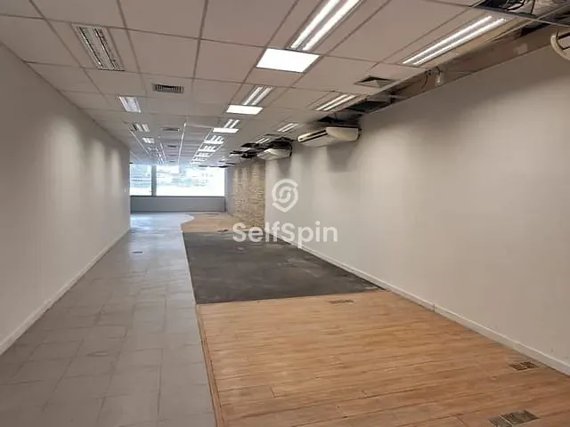 Loja com 915m², para alugar, no bairro Fonseca em Niterói
