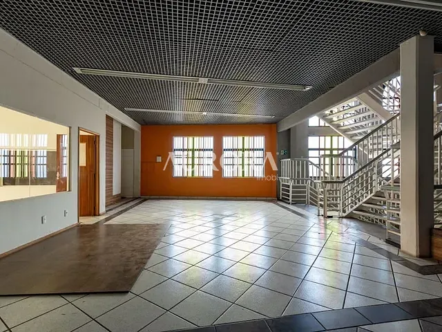 Loja com 1300m², para alugar, no bairro Centro em Londrina