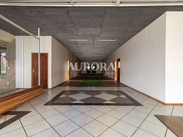 Loja com 1300m², para alugar, no bairro Centro em Londrina