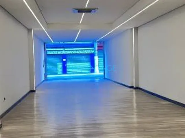 Loja com 372m², para alugar, no bairro Lapa em São Paulo
