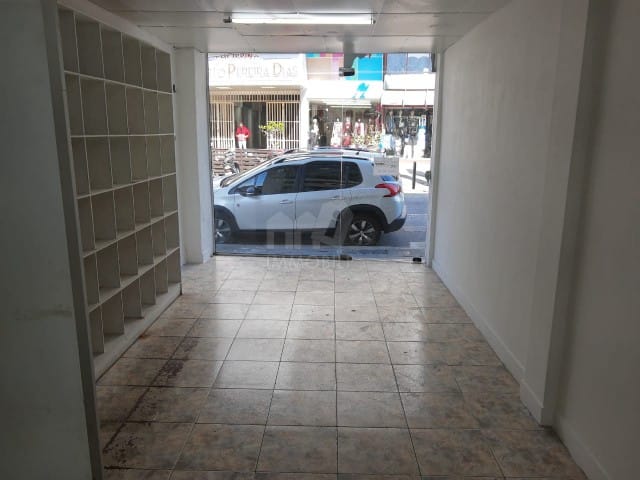 Loja para alugar, no bairro Alto da Serra em Petrópolis