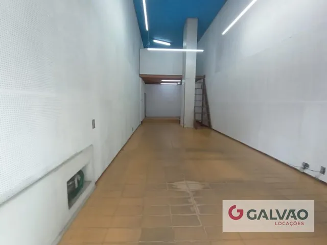 Loja para alugar, no bairro Centro em Curitiba