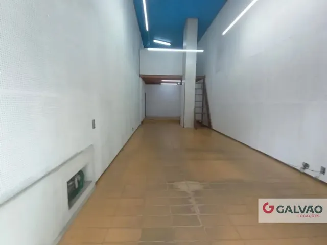 Loja para alugar, no bairro Centro em Curitiba