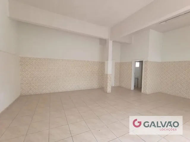 Loja para alugar, no bairro Rebouças em Curitiba