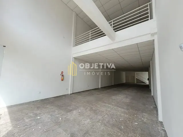 Loja com 360m², para alugar, no bairro Cristo Redentor em Porto Alegre