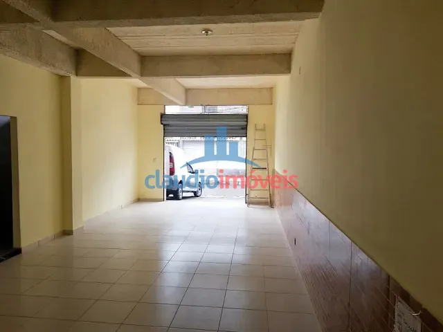 Loja para alugar, no bairro Colônia Santo Antônio em Barra Mansa