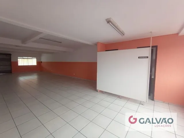 Loja para alugar, no bairro Santa Quitéria em Curitiba