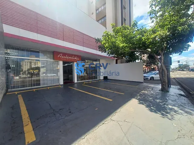 Loja com 384m², para alugar, no bairro Vitória em Londrina