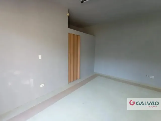 Loja para alugar, no bairro Bairro Alto em Curitiba