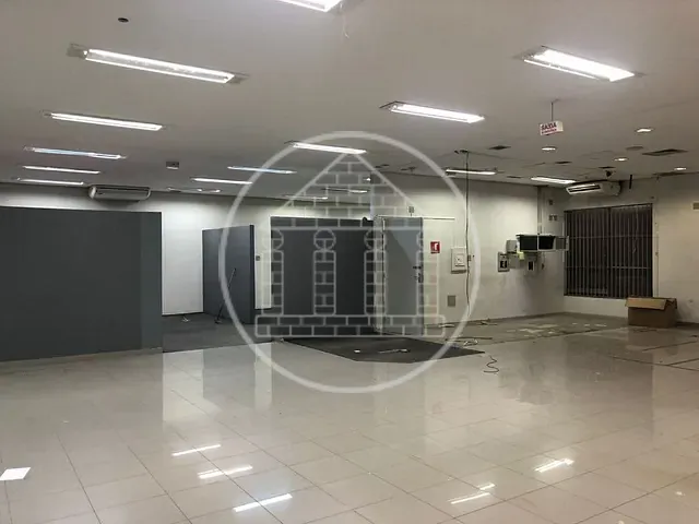 Loja com 500m², para alugar, no bairro Indianópolis em São Paulo