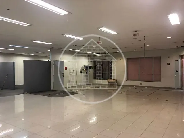 Loja com 500m², para alugar, no bairro Indianópolis em São Paulo