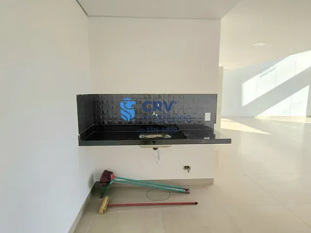Loja com 160m², para alugar, no bairro Jardim Alvorada em Cambé
