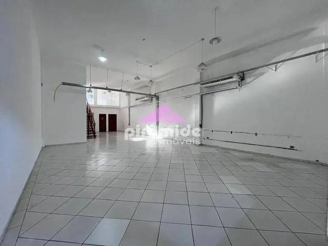 Loja com 10m², para alugar, no bairro Centro em Caraguatatuba