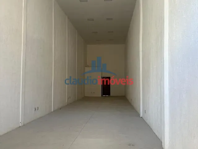 Loja para alugar, no bairro Ano Bom em Barra Mansa