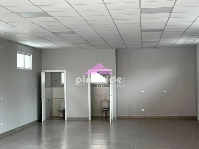Loja com 10m², para alugar, no bairro Parque Industrial em São José Dos Campos