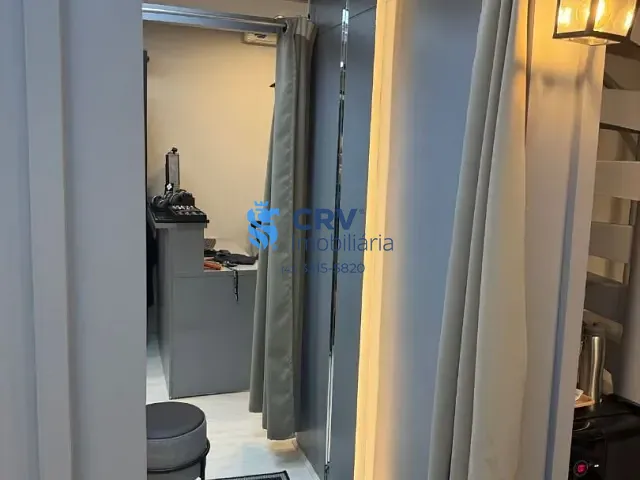 Loja com 23m², à venda ou para alugar, no bairro Centro em Londrina