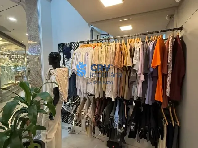 Loja com 23m², à venda ou para alugar, no bairro Centro em Londrina