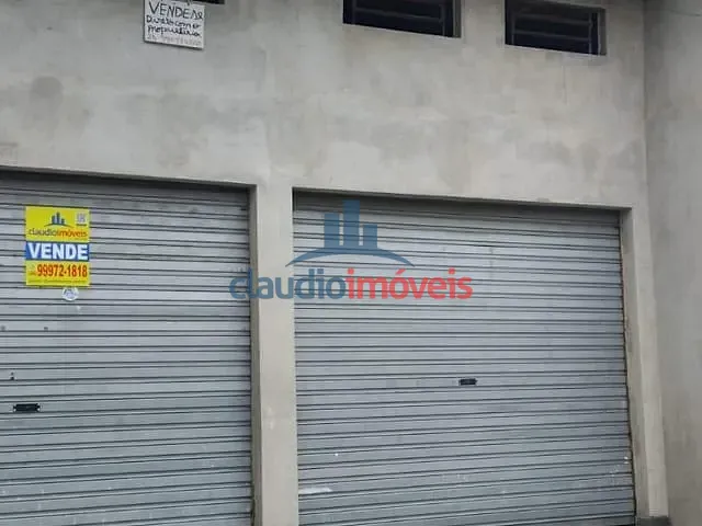 Loja à venda ou para alugar, no bairro Metalúrgico em Barra Mansa