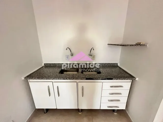 Loja com 10m², para alugar, no bairro Jardim São Dimas em São José Dos Campos