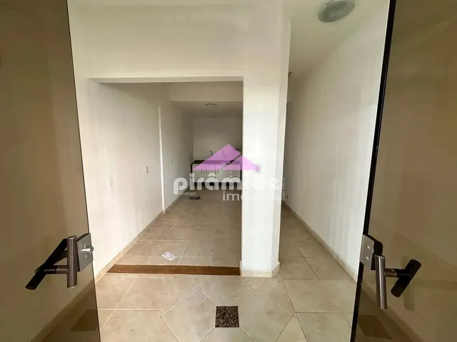 Loja com 10m², para alugar, no bairro Jardim São Dimas em São José Dos Campos