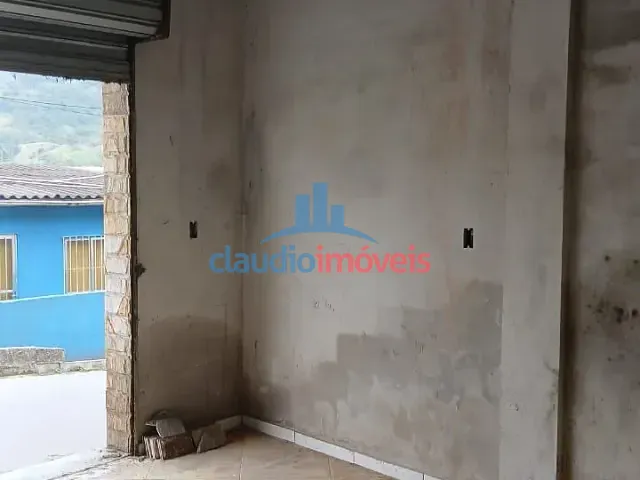 Loja com 204m², à venda, no bairro Monsuaba em Angra dos Reis